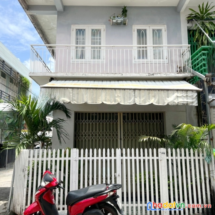 Nhà căn góc hẻm ôtô đường dương bá trạc p1q8. giá 6,5 tỷ bớt lộc