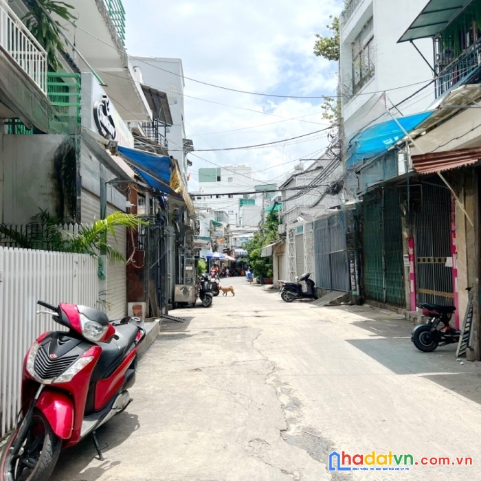 Nhà căn góc hẻm ôtô đường dương bá trạc p1q8. giá 6,5 tỷ bớt lộc