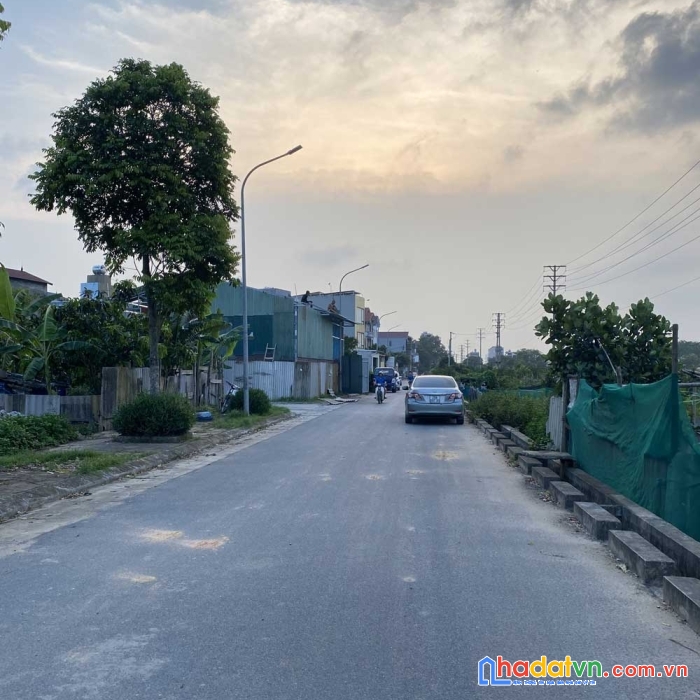 Bán đất đông hội, 2 ngõ trước sau, ô tô vào đất, giá cực đẹp
