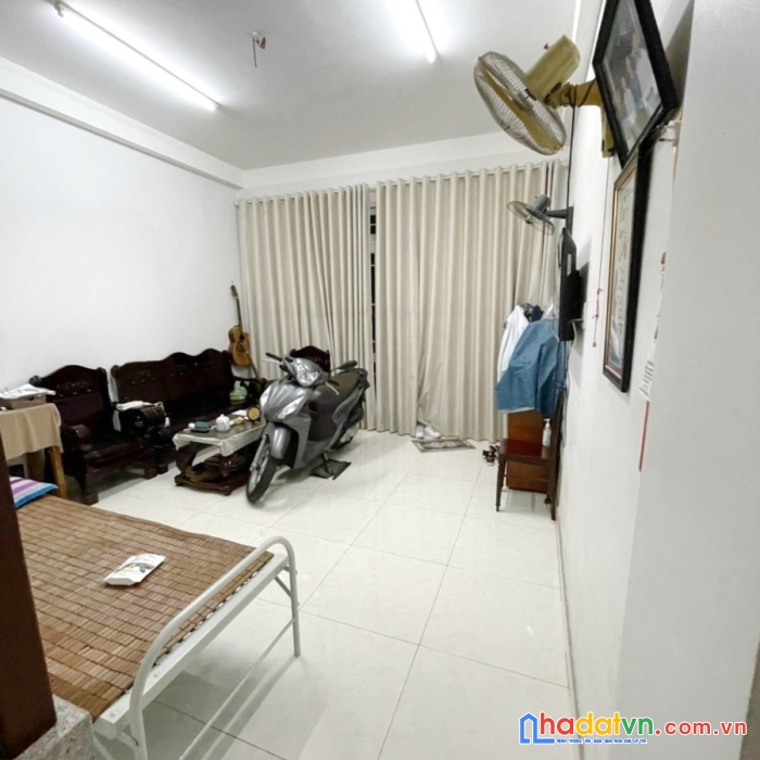 Nhà bán 2 tầng hẻm 154 âu dương lân p3q8 - giá : 5 tỷ