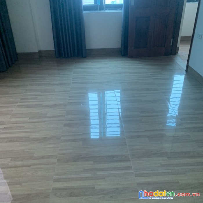 Cho thuê tầng 2+tầng 3 trong nhà 5 tầng nhà mặt phố số 52 phố trung tựu,q bắc từ liêm, hn