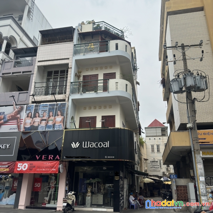 Mặt tiền kinh doanh đỉnh ngay chợ bà chiểu q.bình thạnh 4 tấm 5x20m giáp q.1