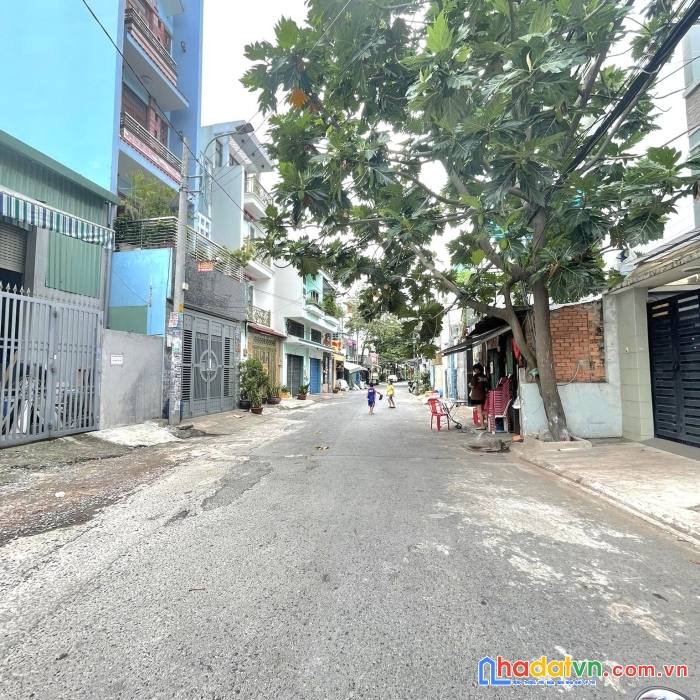 Bán gấp nhà hẻm 1 sẹc, 55m2, 4pn, tân hương – tân phú công chứng nhanh