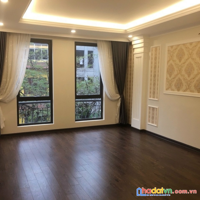 Bán nhà giảng võ 60m 4 tầng mặt tiền 4.5m vỉa hè kinh doanh đẳng cấp chỉ 24 tỷ