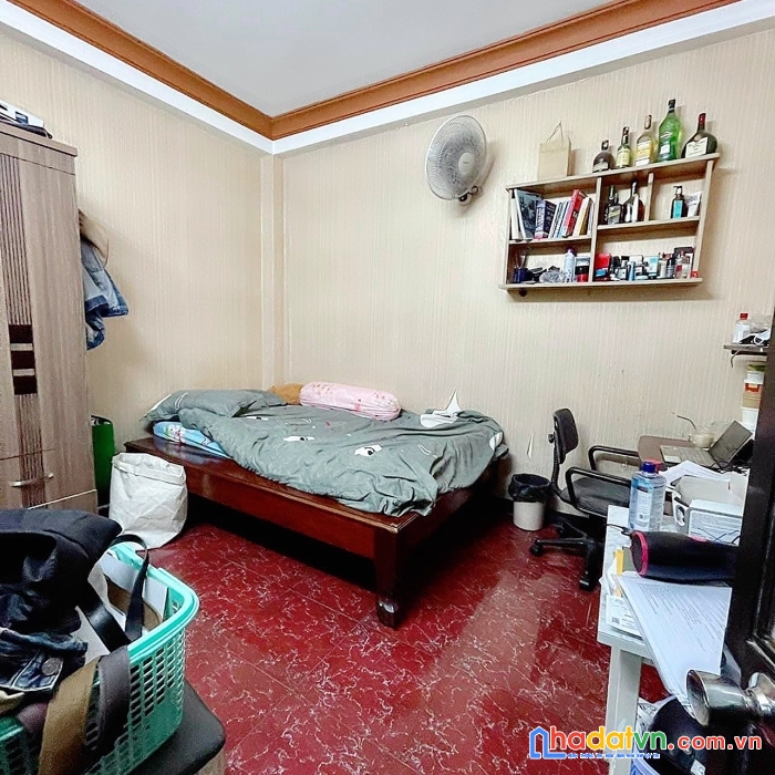 Kẹt tiền bán lỗ nhà phan đăng lưu ngã tư pn, 3 tầng, 5pn, ngang 5.3m, 100m2 nhỉnh 9 tỷ