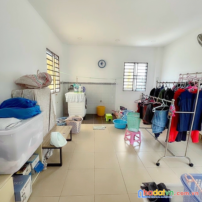 Kẹt tiền bán lỗ nhà phan đăng lưu ngã tư pn, 3 tầng, 5pn, ngang 5.3m, 100m2 nhỉnh 9 tỷ