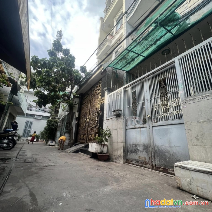 Bán căn nhà c4,gần 100m2, ngay phú thạnh, tân phú.bình long giao thoại ngọc hầu