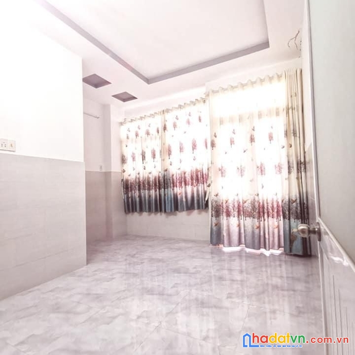 Bán nhà tân bình  hxh 51m2 nở hậu 4.3m 3 phòng ngủ đẹp lung linh sát mặt tiền nguyễn trọng tuyển