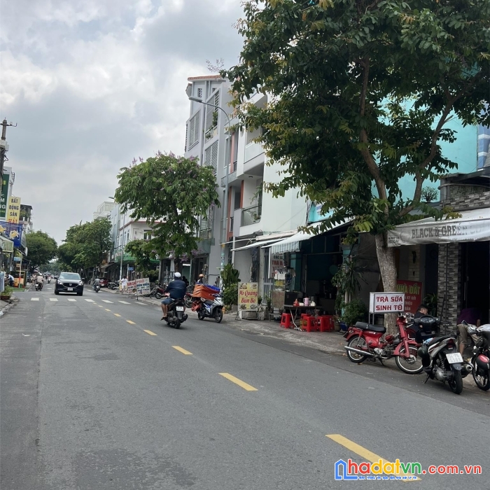 Mt vị trí đẹp, dt 4.6x25.3 xây dựng đủ. đường 16m. giá 14.2 tỷ tl