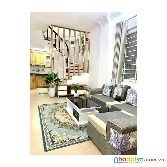 Nhà đẹp lô góc 5 tầng 3 phòng ngủ dt:35m2 giá: 3.98 tỷ gần trường đại học y bệnh viện y hà nội.