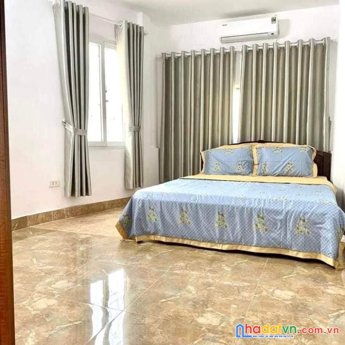 Nhà đẹp lô góc 5 tầng 3 phòng ngủ dt:35m2 giá: 3.98 tỷ gần trường đại học y bệnh viện y hà nội.