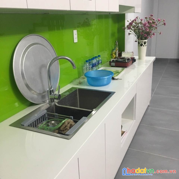 Bán nhà đẹp võ chí công 42m 4 tầng. mt 4.5m. ô tô tránh, kinh doanh. nhỉnh 5 tỷ