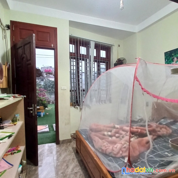 Bán nhà phố hạ đình vew hồ hạ đình ôtô 75m 4 tầng mt 4m chỉ 7 tỷ.