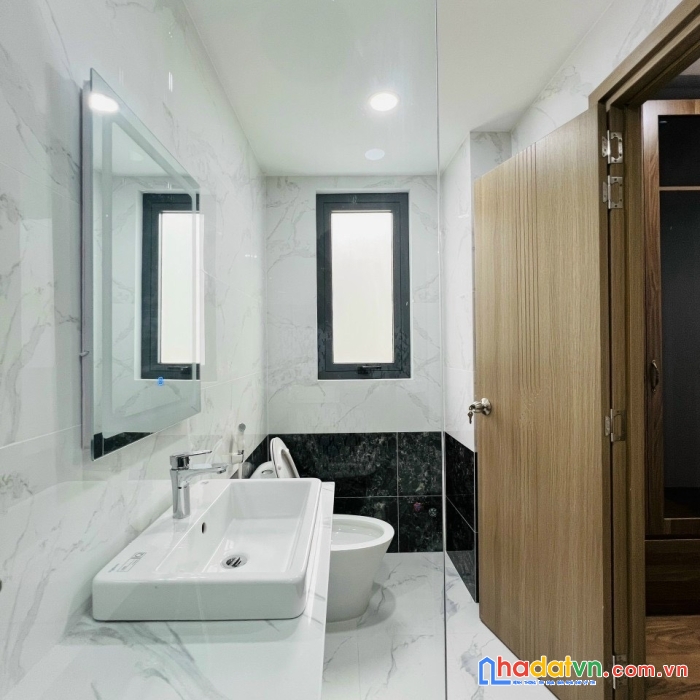 Bán nhà 5 tầng mới xây đường nguyễn văn lượng phường 16 gò vấp, đối diện khu cityland dọn vào ở