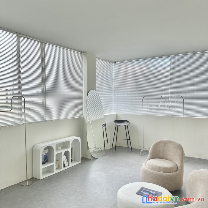 Sang rẻ lại studio mới đẹp, studio chụp hình mặt tiền q10 , tel : 0901399598