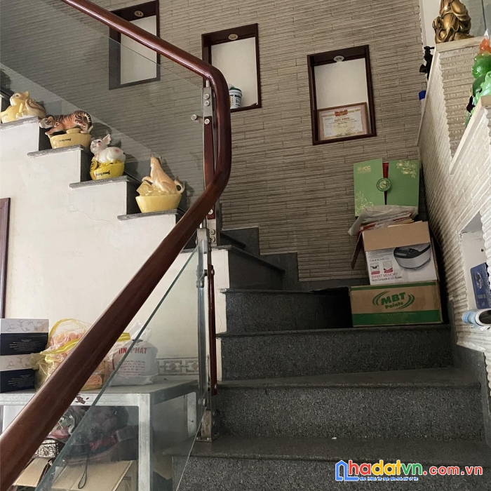 Bán nhà 2 mặt tiền - vị trí đẹp - giá cực rẻ tại huyện trà ôn - vĩnh long