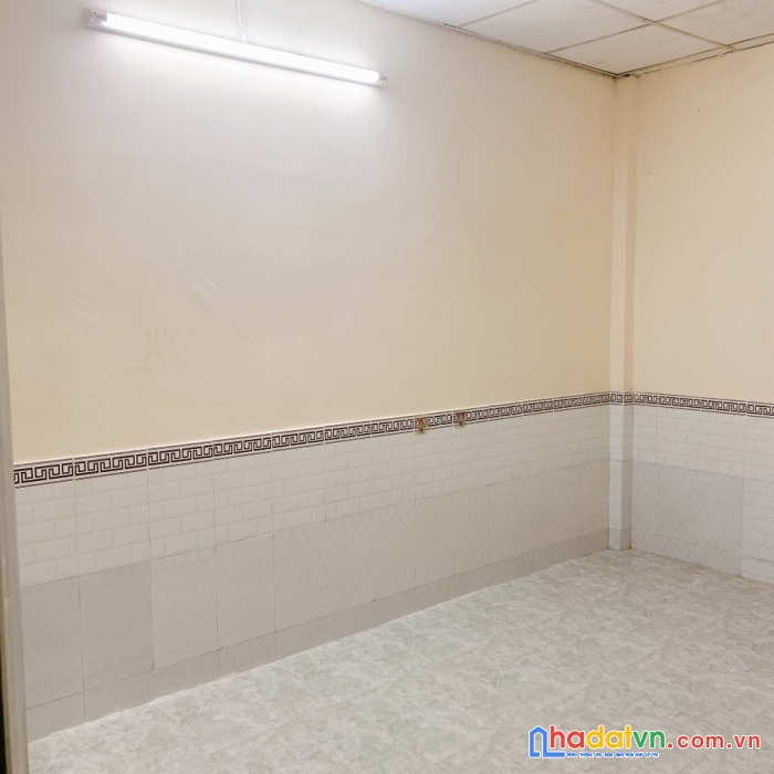 Nhà thuê trệt, lửng hẻm 141 tám danh p4q8 - giá : 8 triệu