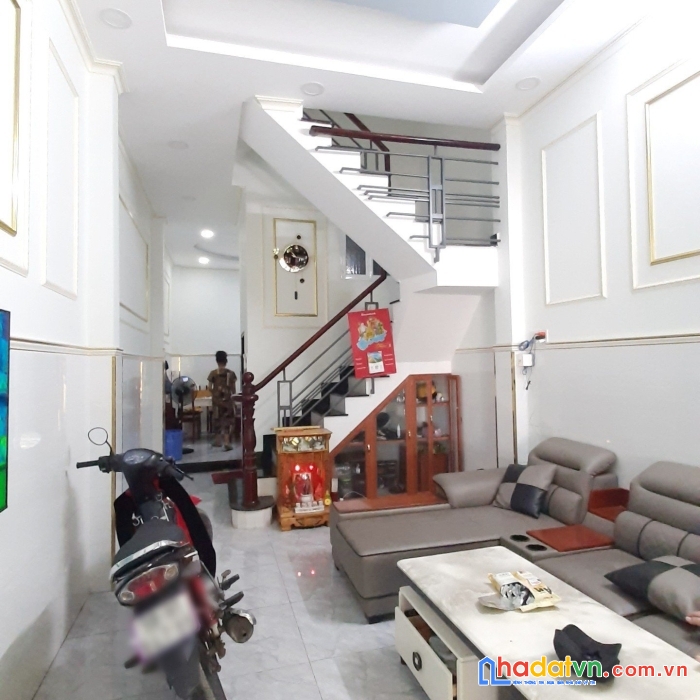 Nhà 3 tầng mới, hẻm ôtô đường tám danh p4q8. giá 6 tỷ tl