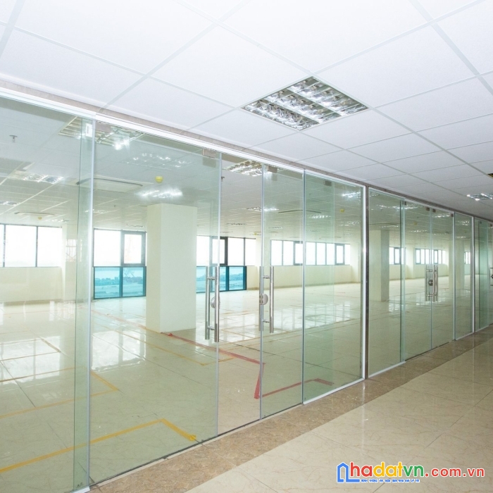 Cho thuê mặt bằng tòa nhà thành đạt 3 dt từ 36-50-100-150-200-250m2...