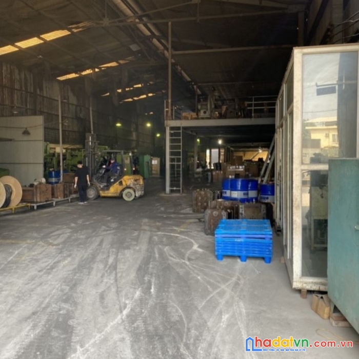 Cho thuê 1200m kho xưởng ở an khánh, khung zamil cao 9m, container đỗ cửa