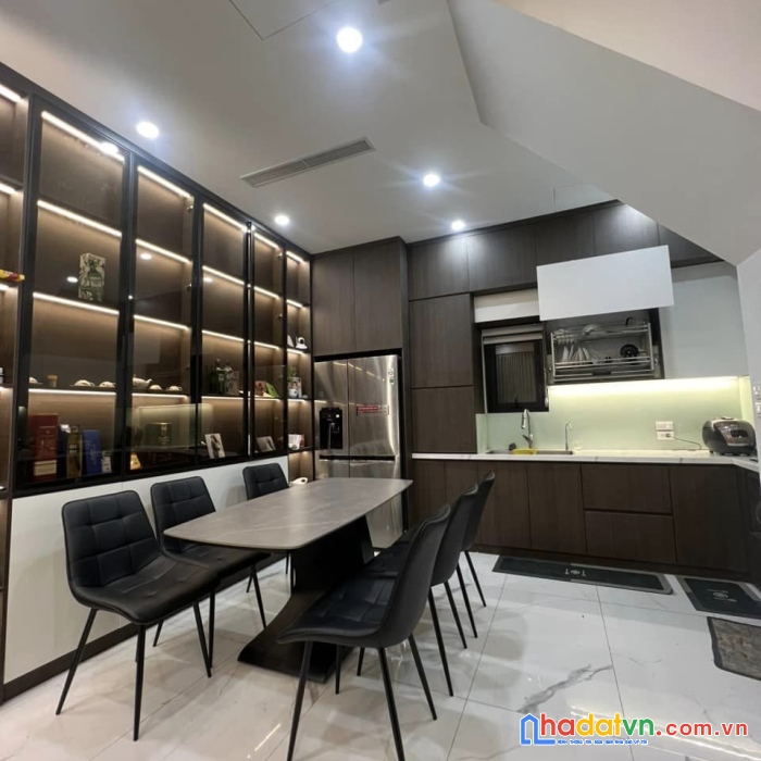 Bán nhà đẹp láng hạ, đống đa 40 m 5 tầng lô góc 3 thoáng giá 6.1 tỷ