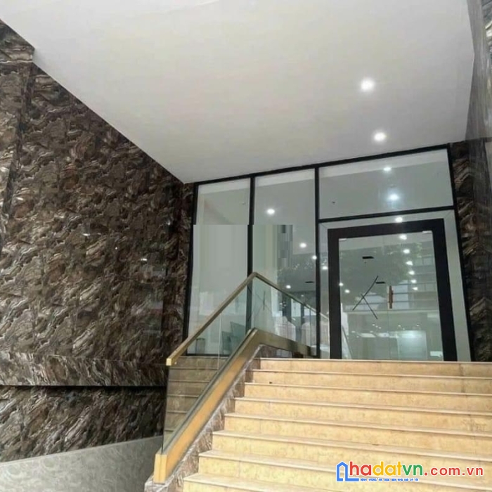 Cho thuê mtnb lê văn sỹ phường 14 quận 3 ngang 5.5m