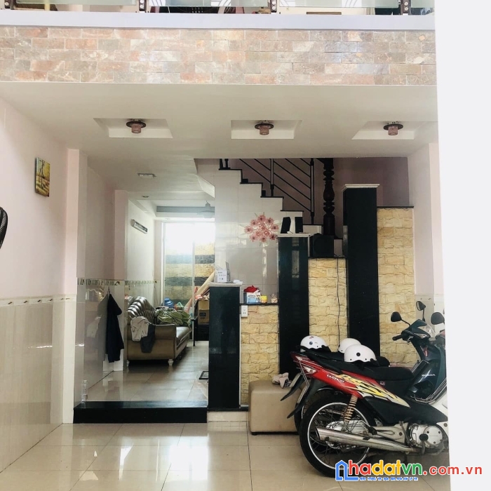 Bình tân giáp tân phú, 4 tầng, 61m2, hẻm xe hơi chỉ 5 tỷ