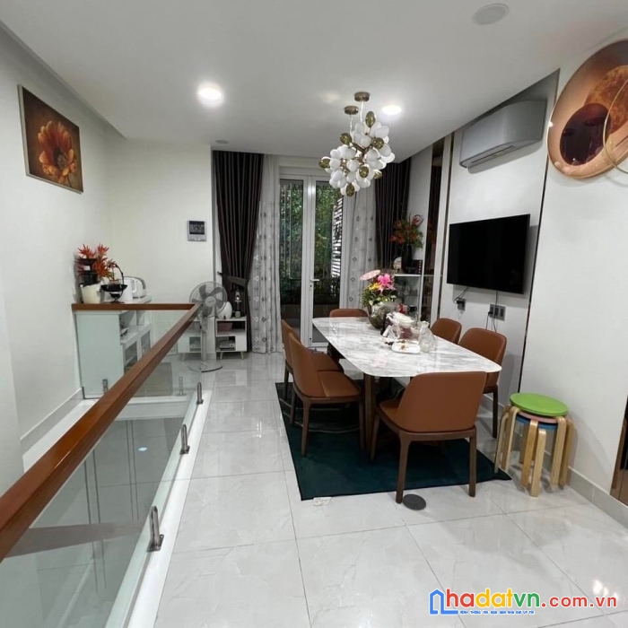 (bán gấp nhà) - nguyễn đình chính,phường 11 ,phú nhuận