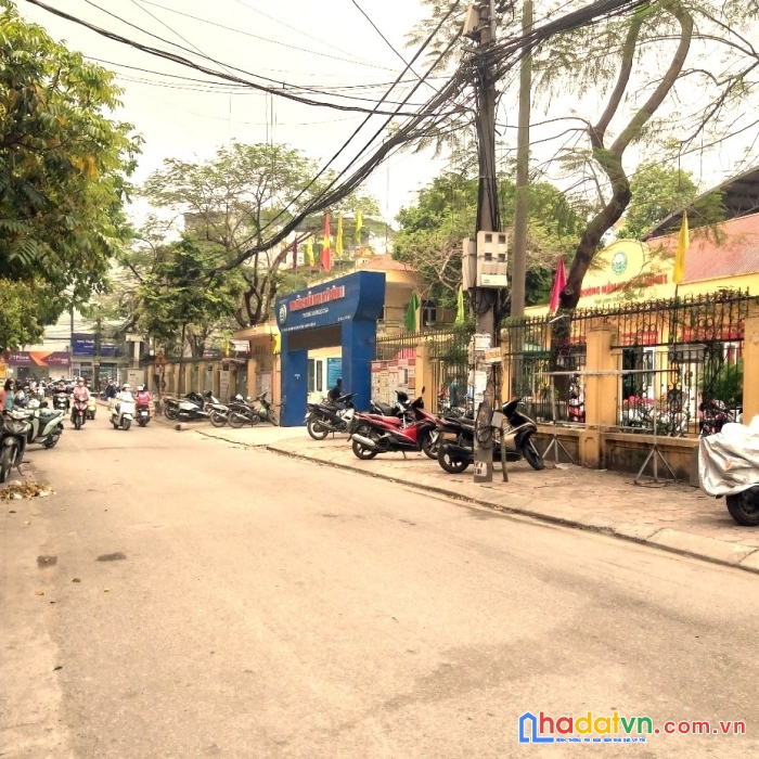Bán nhà phân lô thiên hiền, 41m, 5t, vỉa hè, kinh doanh, view trường học, giá 7 tỷ 68