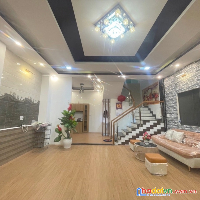 Nhà 3 tầng-lô góc-2 mặt đường 7,5m và 5,5m-trung tâm-khuê trung-cẩm lệ-đà nẵng-chỉ 5 tỷ