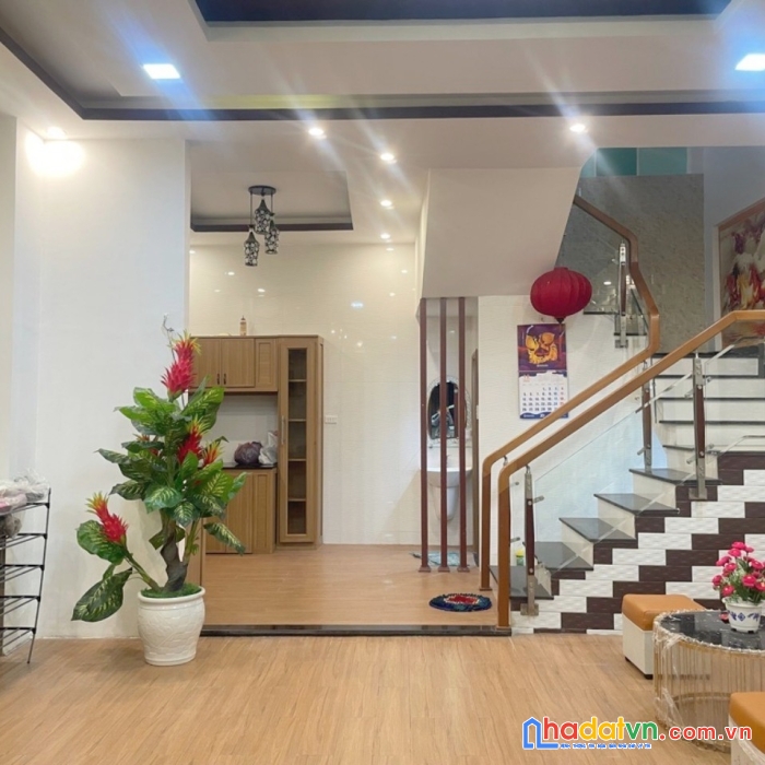 Nhà 3 tầng-lô góc-2 mặt đường 7,5m và 5,5m-trung tâm-khuê trung-cẩm lệ-đà nẵng-chỉ 5 tỷ