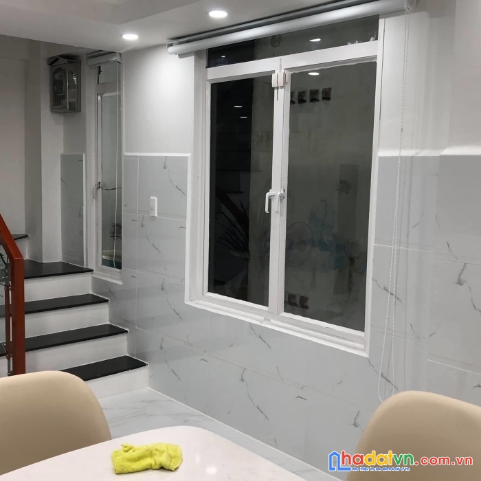 Cho thuê nhà mới hxh lê hồng phong, p.1, q.10