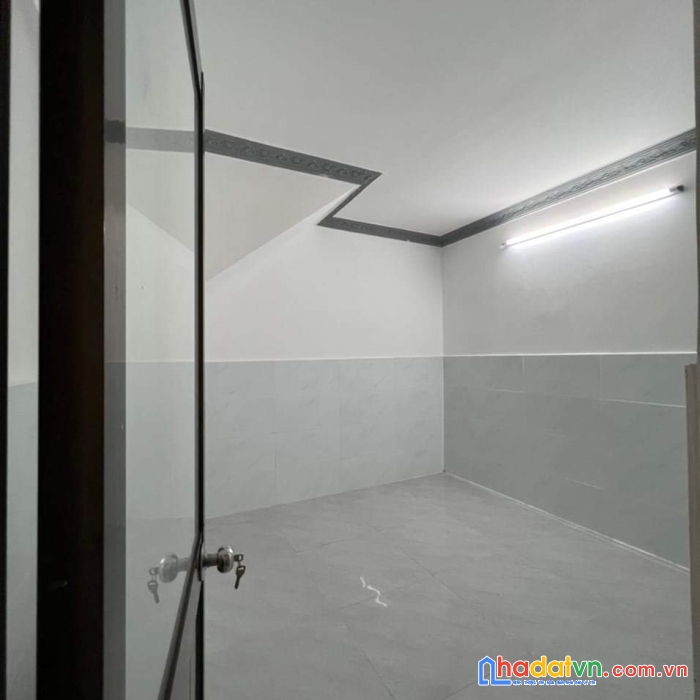 Hiếm gò vấp - hxh cách 20m - 45m2 - nhà mới ở ngay - ngang 4m - nở hậu nhẹ - có phòng ngủ trệt