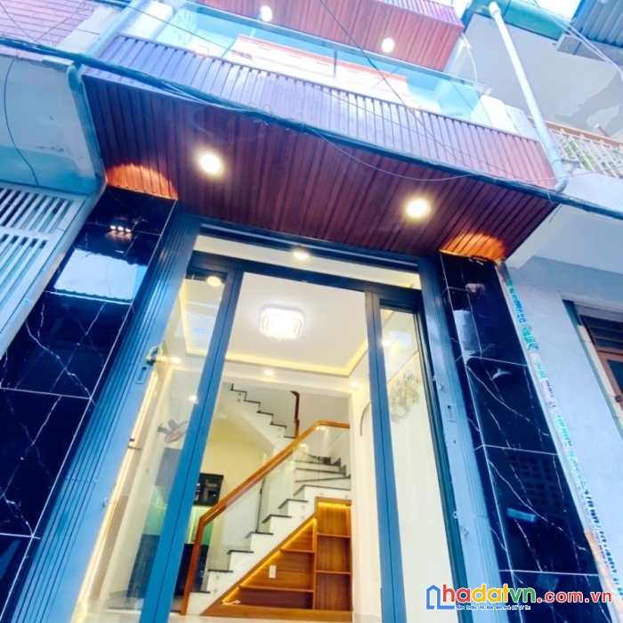 Nhà mới 3 tầng hẻm thông dương bá trạc p2q8 giá 3 tỷ 790