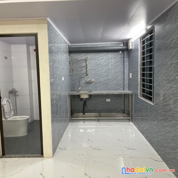 Cho thuê căn hộ gia đình gác xép vip, huỳnh cung, tam hiệp