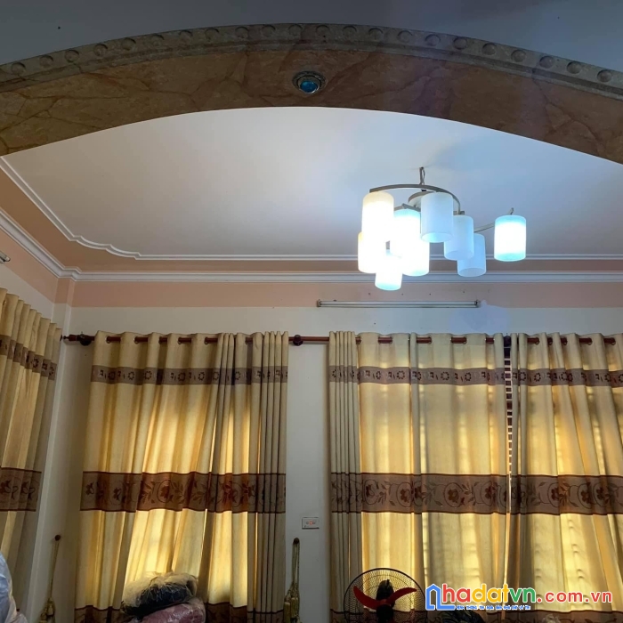 Lô góc -2 mặt ngõ đều ô tô tránh- kinh doanh- gara 7 chỗ - nhà đẹp ở luôn!