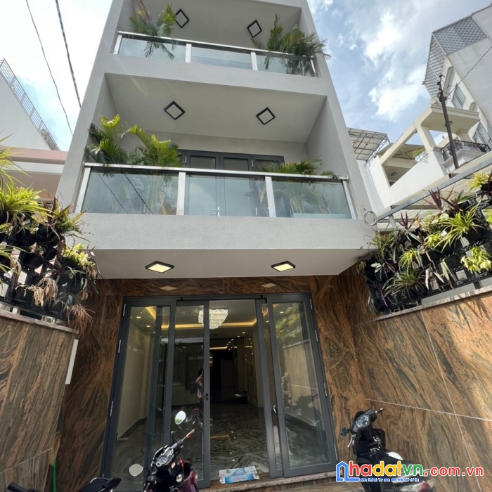 Bán nhà mới đường trần huy liệu p. 15, q. phú nhuận