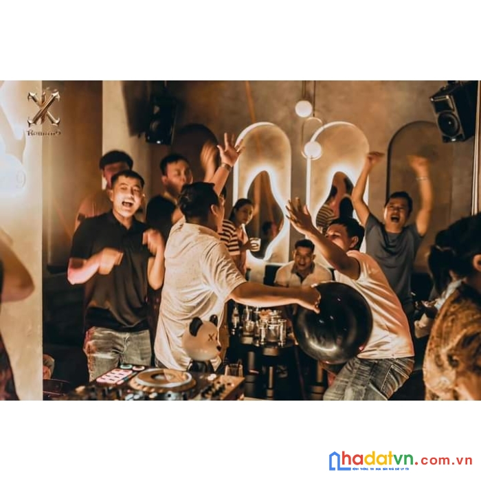 Chính chủ cần sang nhượng quán  lounge tại trung tâm hanoi