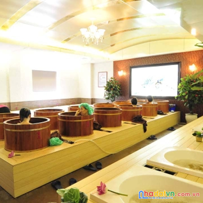 Bán nhà phố trần hưng đạo, nhà dòng tiền, 9 tầng thang máy, doanh thu 2 tỷ/năm.