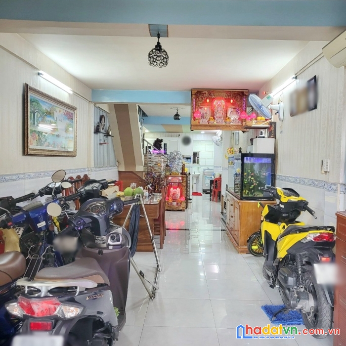 Nhà bán 2 tầng mặt tiền đường tùng thiện vương p12q8 - 5.4 tỷ