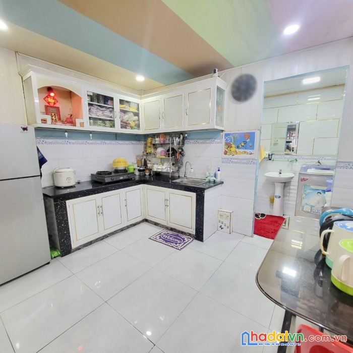 Nhà bán 2 tầng mặt tiền đường tùng thiện vương p12q8 - 5.4 tỷ