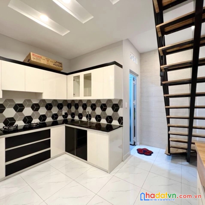 Nhà mới 2 tầng hẻm nhánh dương bá trạc p1q8 - giá : 2 tỷ 950