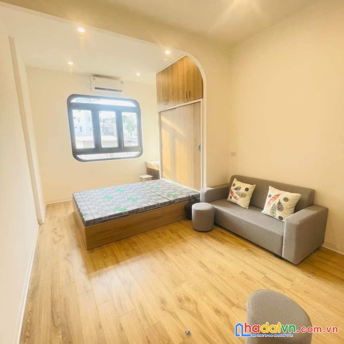Bán nhà đẹp dòng tiền 2 thoáng láng hạ, đống đa 40 m 4 tầng giá 6.4 tỷ