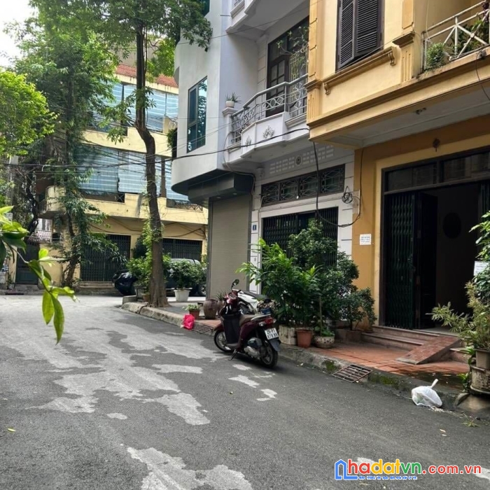 Bán nhà thái thái thịnh 45m x 5t, ngõ thông thoáng, full tiện ích, giá 4,5 tỷ