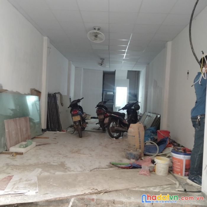 Cho thuê nhà làm văn phòng cty tại ngõ 34/4 số nhà 2 đường nguyễn thị định.