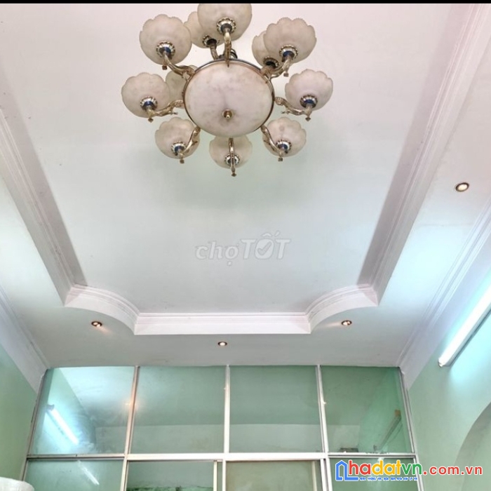 Bán gấp nhà trung tâm quận 5, dt 68.7m2, đường trần hưng đạo, p6