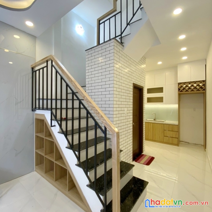 Nhà 2 tầng mới, vị trí đẹp âu dương lân p3q8. giá 3,6 tỷ tl