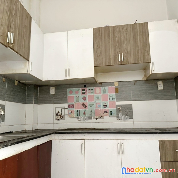 Nhà 3 tầng hẻm phạm thế hiển p5q8. giá 3,78 tỷ tl