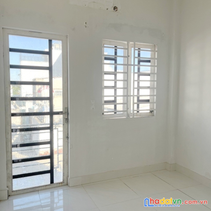 Nhà 3 tầng hẻm phạm thế hiển p5q8. giá 3,78 tỷ tl