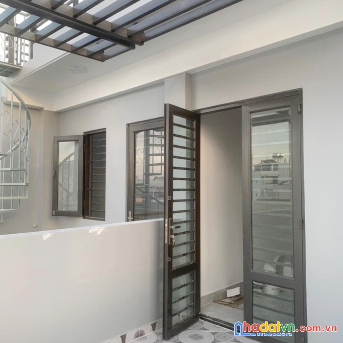 Nhà mới 5 tầng nở hậu hẻm 157 dương bá trạc p1q8 - giá 5.25 tỷ